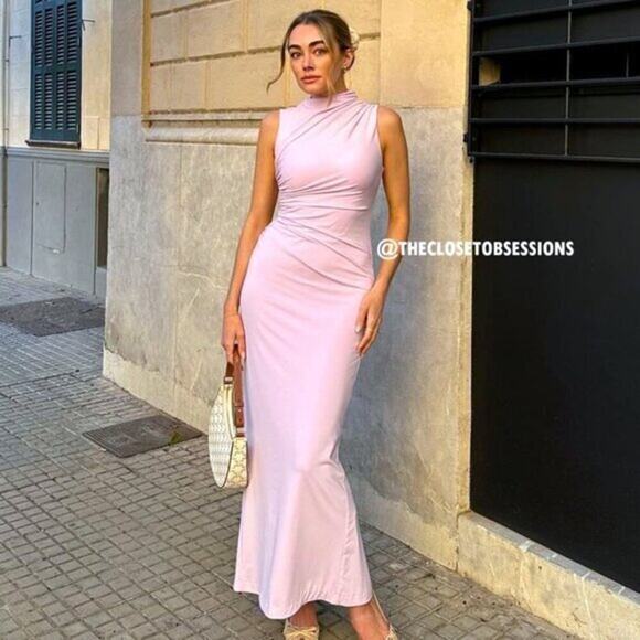 RARE!!! ZARA BLOGGER FAVE!!! Fitted Midi Dress NWT - Picture 1 of 16